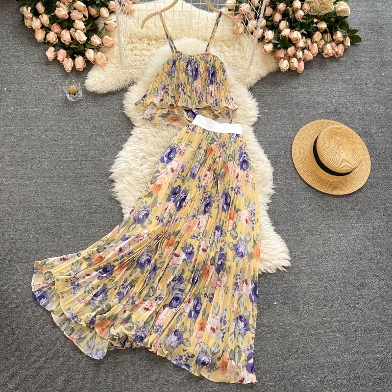 Damen-Urlaubsanzug mit Hosenträgern, kurzes Oberteil für Frauen, schwere Industrie, plissierter Chiffonrock, süßes Blumenmuster, zweiteilig_voghion.com