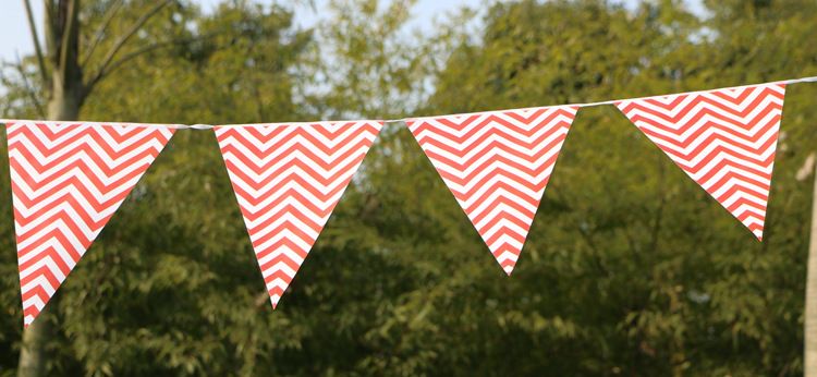 Bannière d'anniversaire double face à motif ondulé de 2,2 m – Décorations de fête colorées pour baby showers et célébrations_voghion.com