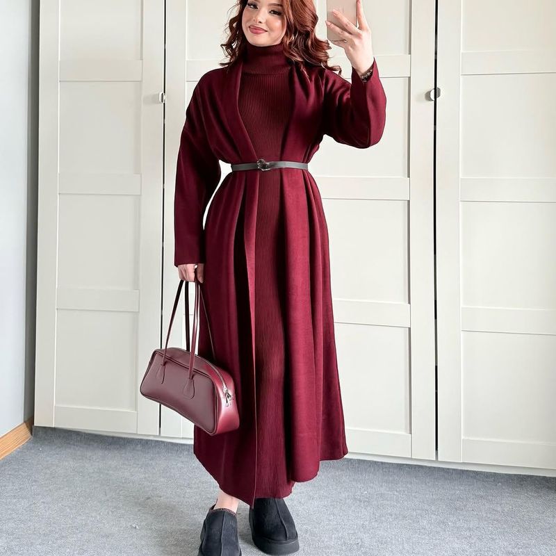 Abbigliamento da donna Elegante abito in maglia aderente con collo alto e cardigan per donna - Completo dolcevita a maniche lunghe per autunno inverno in marrone e beige_voghion.com