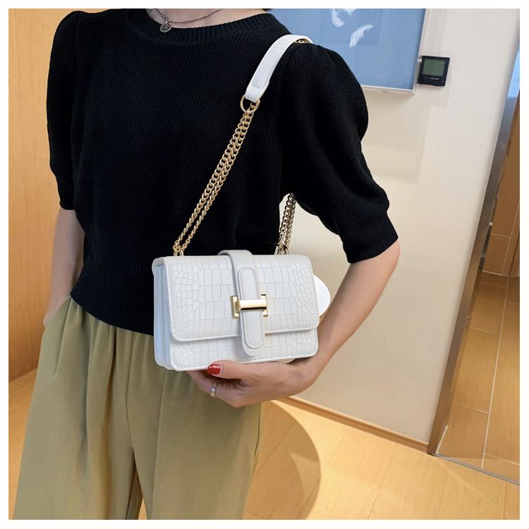 2024 Nei Trendy Ketten Diagonal Straddle Versatile Instagram Moud Damen Textur One Shoulder Kleng Quadratescht Sak_voghion.com