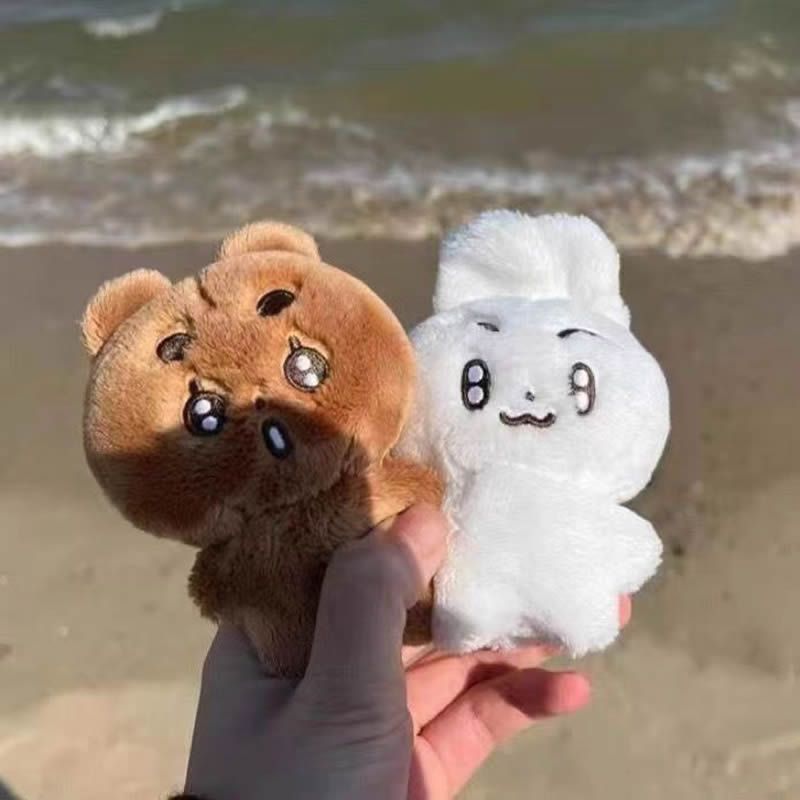 TXT Bebekler Kpop Karikatür Soobin Beomgyu Aynı Peluş Anahtarlıklar Q Stilleri Tutu Bar İki Çubuk Bebek Anahtarlık Yüzükler Çanta Kolyeler Aksesuarlar_voghion.com