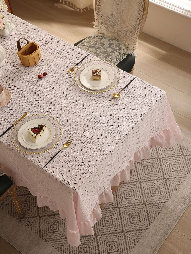 Nappe à pois avec bordure en dentelle – Housse rectangulaire en polyester de qualité supérieure pour tables à manger et tables basses (5 tailles, 5 couleurs, antidérapante et anti-poussière)_voghion.com