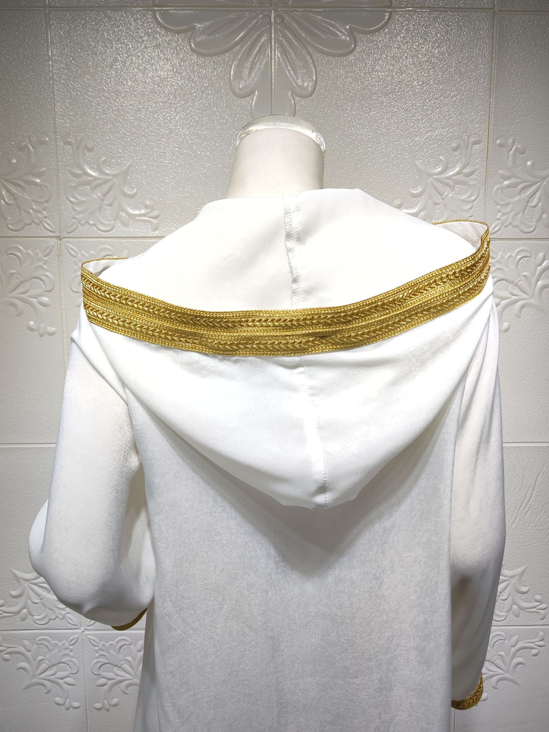Abaya musulmano in camoscio con pizzo color champagne da donna Abaya maculato da donna_voghion.com