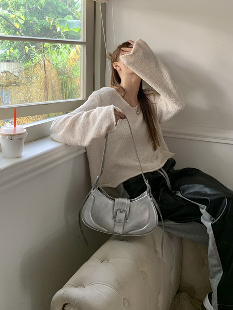 Lo stesso blogger coreano di Instagram per l'estate 2023 da donna nuova borsa sottobraccio per ragazza piccante, borsa a tracolla monospalla di nicchia_voghion.com