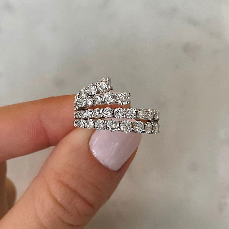 L'anello Niche Zircon di Cao Shitemu può essere impilato e indossato con onde versatili, rendendolo un regalo perfetto per San Valentino._voghion.com