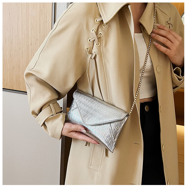 NOVEDAD DE VERANO 2022, bolso para mujer, nicho, cadena de Color brillante, Mini bolso de hombro tipo bandolera para fiesta, bolso de noche con mensaje_voghion.com