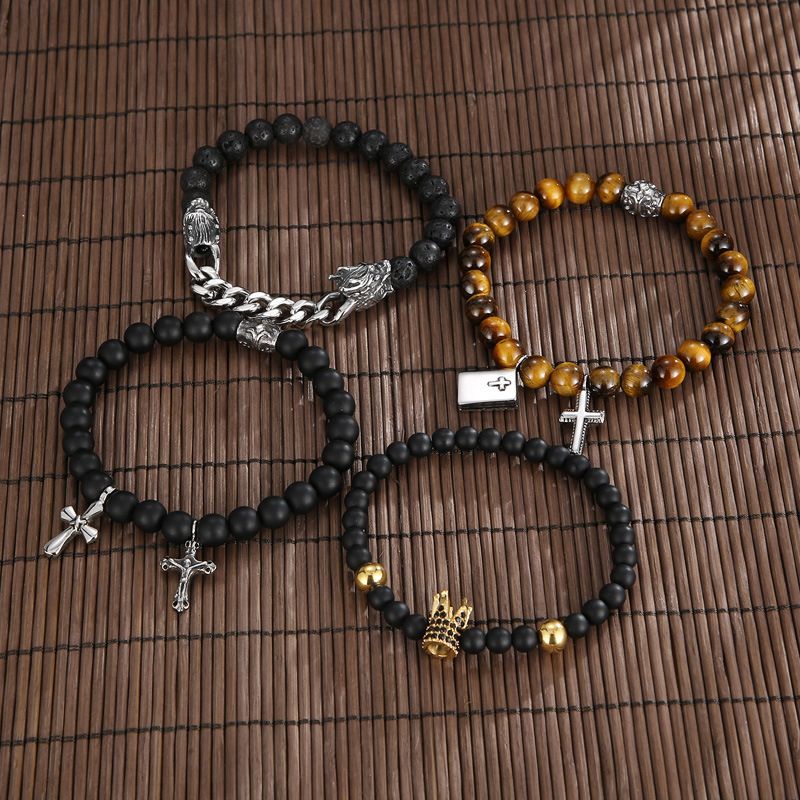 Pulsera de cuentas de ágata negra con microincrustaciones de circonita y corona, cruz masónica y piedra de ojo de tigre para hombre._voghion.com