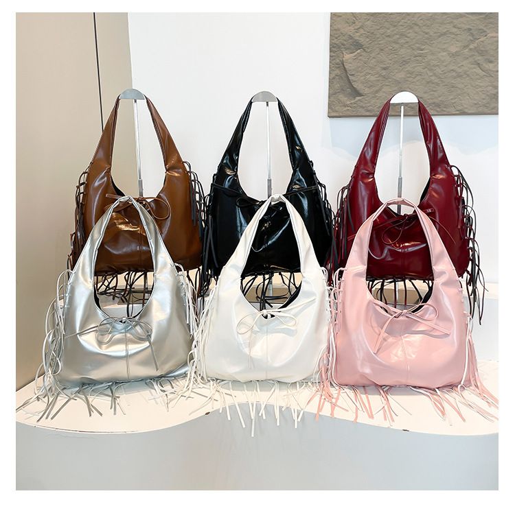 Trendy Fashion Tassel Underarm For Women 2025 Autumn New Korean Style Casual Versatile Single Shoulder Commuter Bag_voghion.com