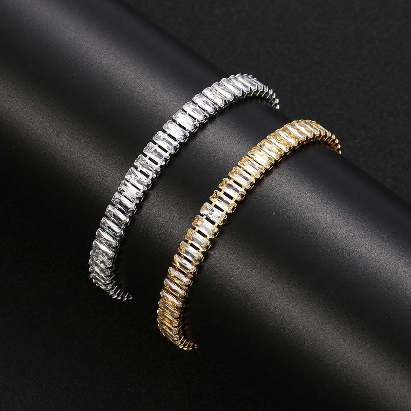 Collana con pendente in lega hip hop con catena da tennis in zircone e micro zircone quadrato intarsiato_voghion.com