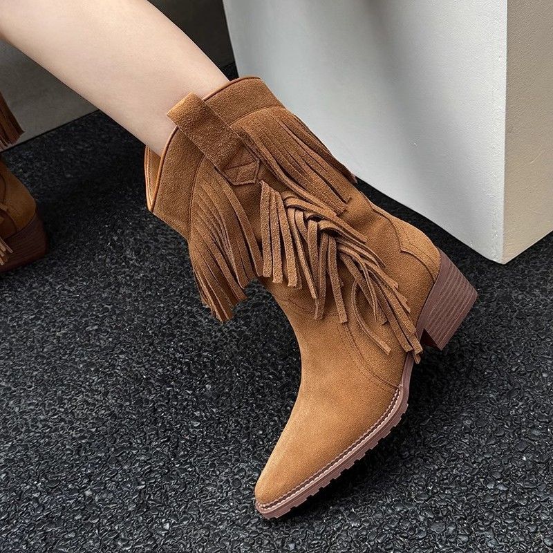 Stivali da donna Martin con tacco grosso, punta rotonda, a metà polpaccio, con frange, autunno inverno_voghion.com