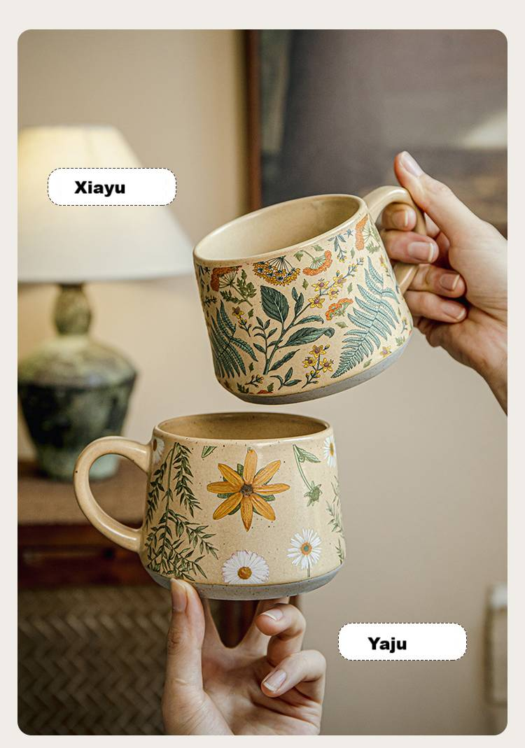 Hermosa taza de café de cerámica estilo medieval hecha a mano retro_voghion.com