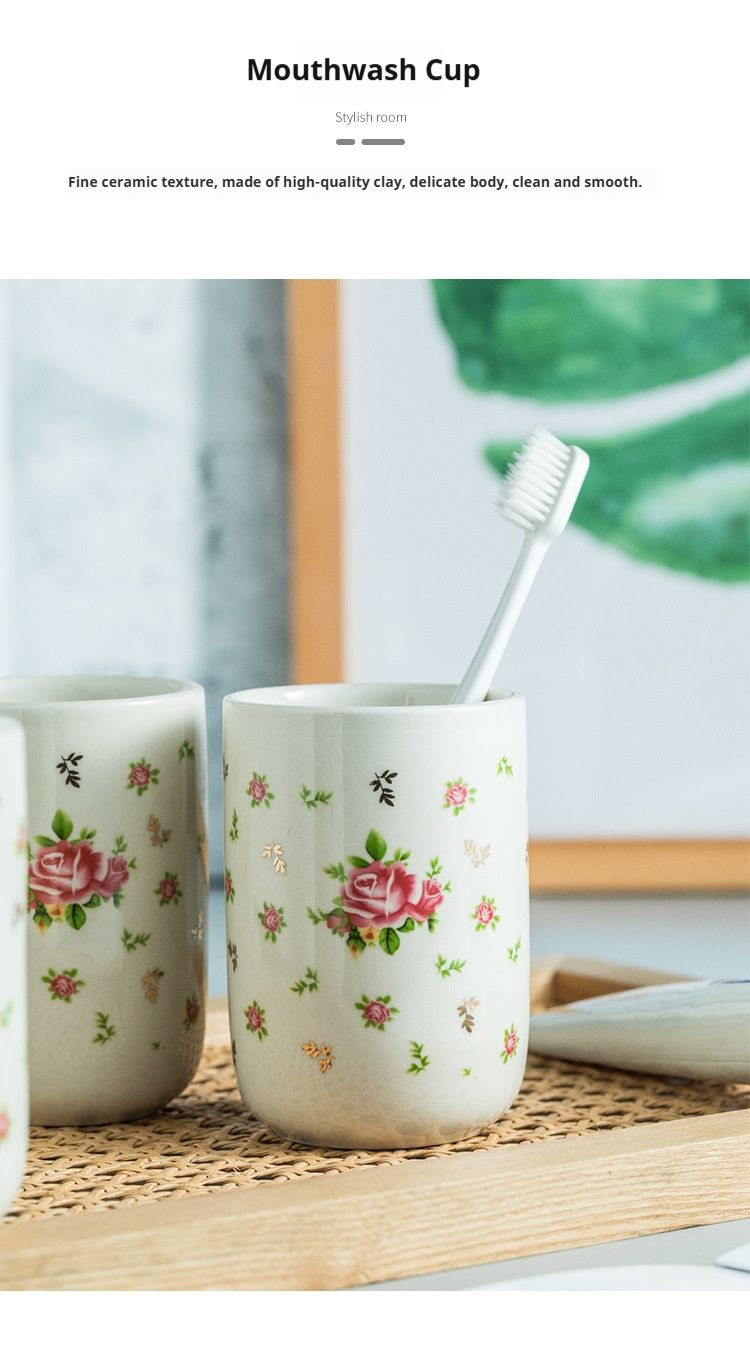 Elegante set da bagno in ceramica con dettagli in oro rosa – Organizer per lavabo da 4 pezzi (portaspazzolino, portasapone, tazza, vassoio)_voghion.com