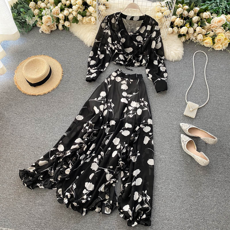 Chemise courte en mousseline de soie imprimée de style resort pour femmes, avec jupe fendue à bords d'oreilles funky, ensemble deux pièces tendance_voghion.com