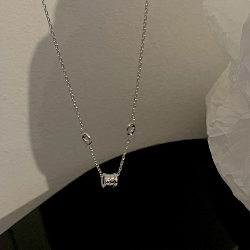 Collana con vita piccola, design femminile, nicchia, luce, lusso, temperamento, collana con clavicola, accessori 2023, nuovo_voghion.com