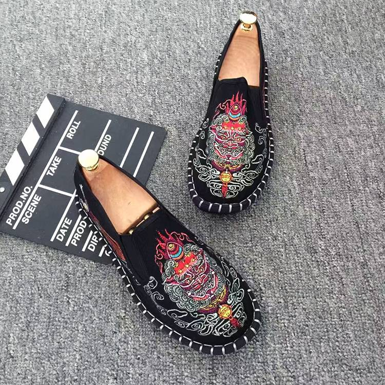 Leisure Embroidered Xishan Handmade Cloth Shoes Men And Women's Old Beijing Breathable Social Bean Shoes Canvas_voghion.com