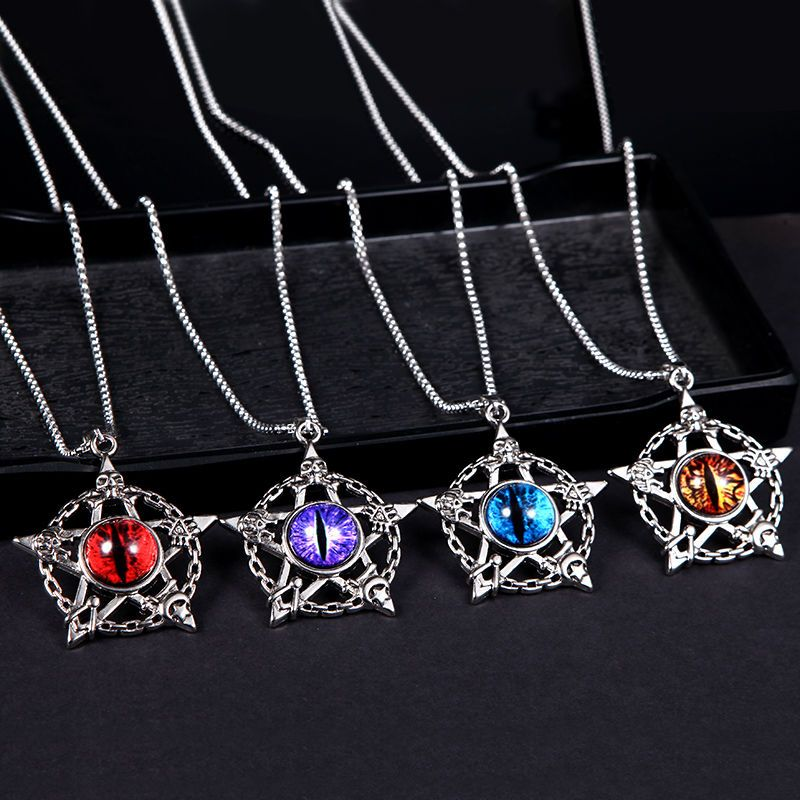 Nachtleuchtende Halskette für Herren, modischer All-Match-Anhänger, personalisiertes fluoreszierendes Ornament, trendiges, herrschsüchtiges Augenornament für Herren wird strahlen_voghion.com
