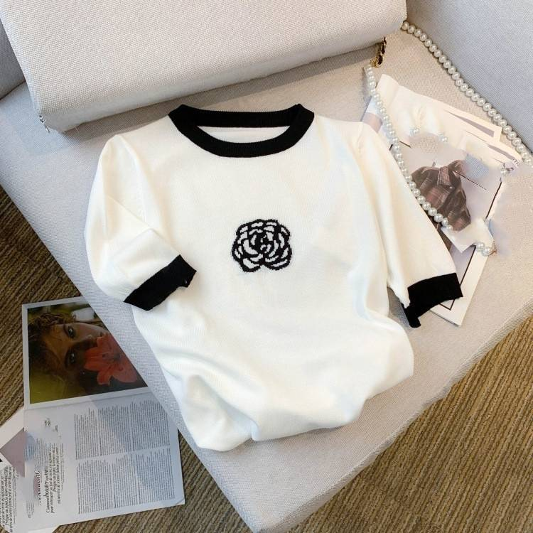 Damenbekleidung Sommer rosa kurzärmliges T-Shirt mit gerader Schulter_voghion.com