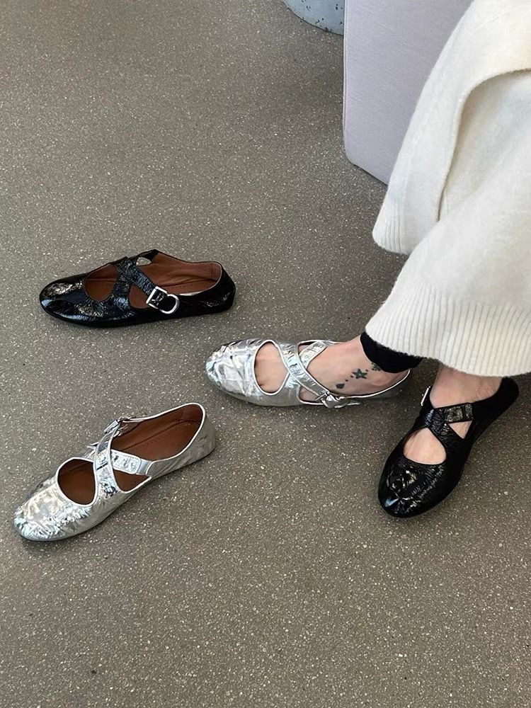 Spring And Summer New Cross Buckle Granny Women's Shoes, Shallow Round Toe Hundred Comfortable Loafers Flat Shoes Fashion Hundred_voghion.com