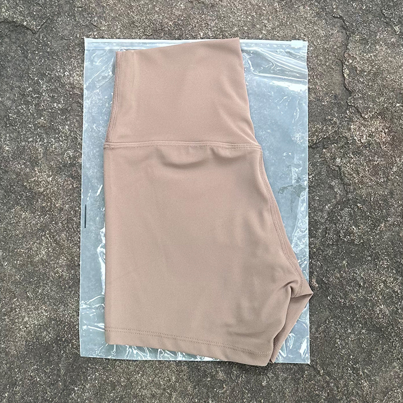 Pantalones cortos deportivos de tres piezas de nailon ajustados para yoga de cintura alta, de calidad inmejorable, nuevos y bonitos._voghion.com