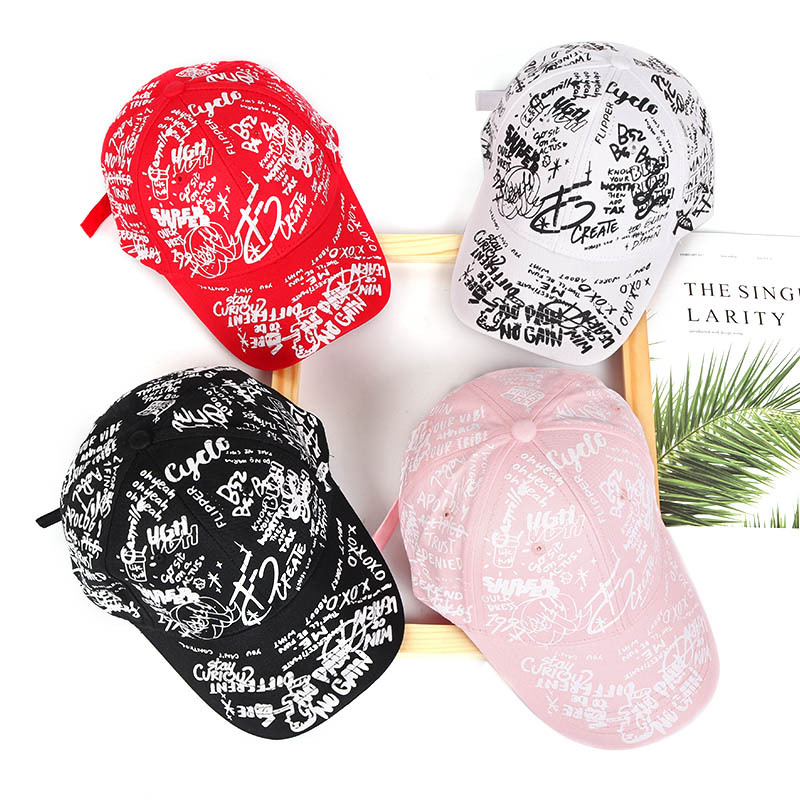 Korean Version of The Graffiti Personality Baseball Tide Men and Women Casual Wild Black Shade Curved Eaves Cap Sun_voghion.com
