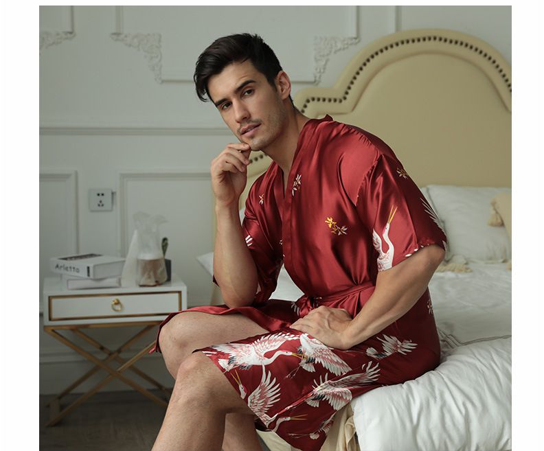 Erkek Uyku Orta uzunlukta baskılı ipek elbise erkek sabahlık seksi pijama_voghion.com
