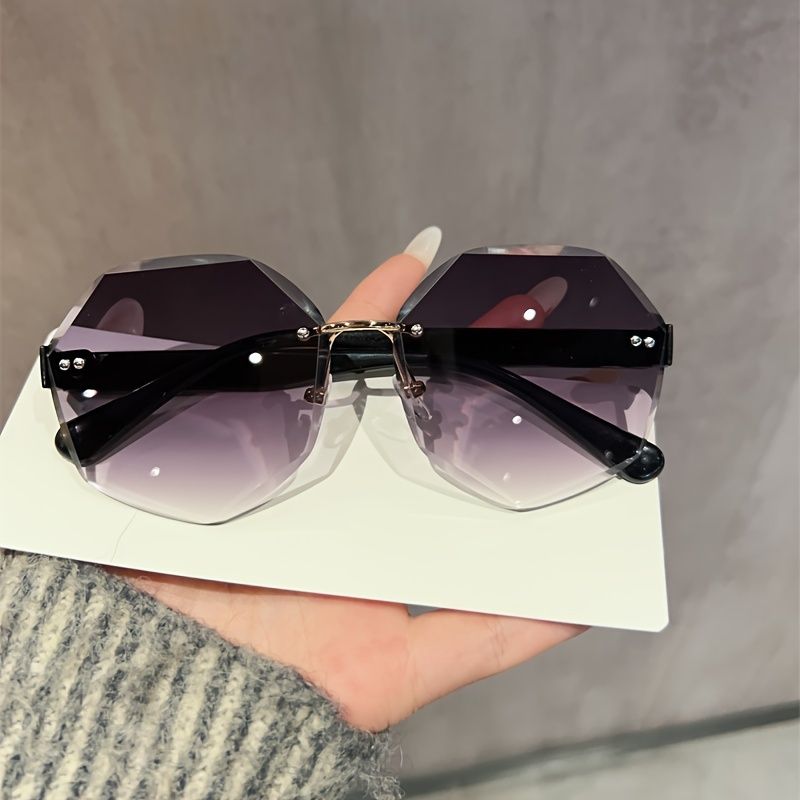 Óculos de sol não convencionais sem aro com lentes degradê para mulheres e homens_voghion.com