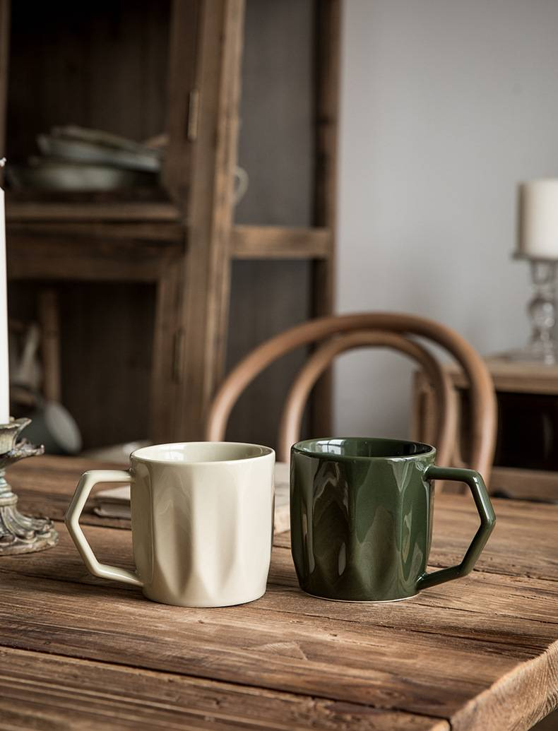 Vintage Ceramic Mug - Minimalist Coffee Cup With Retro Design (Elegant Couple Mugs For Home & Office Use)_voghion.com