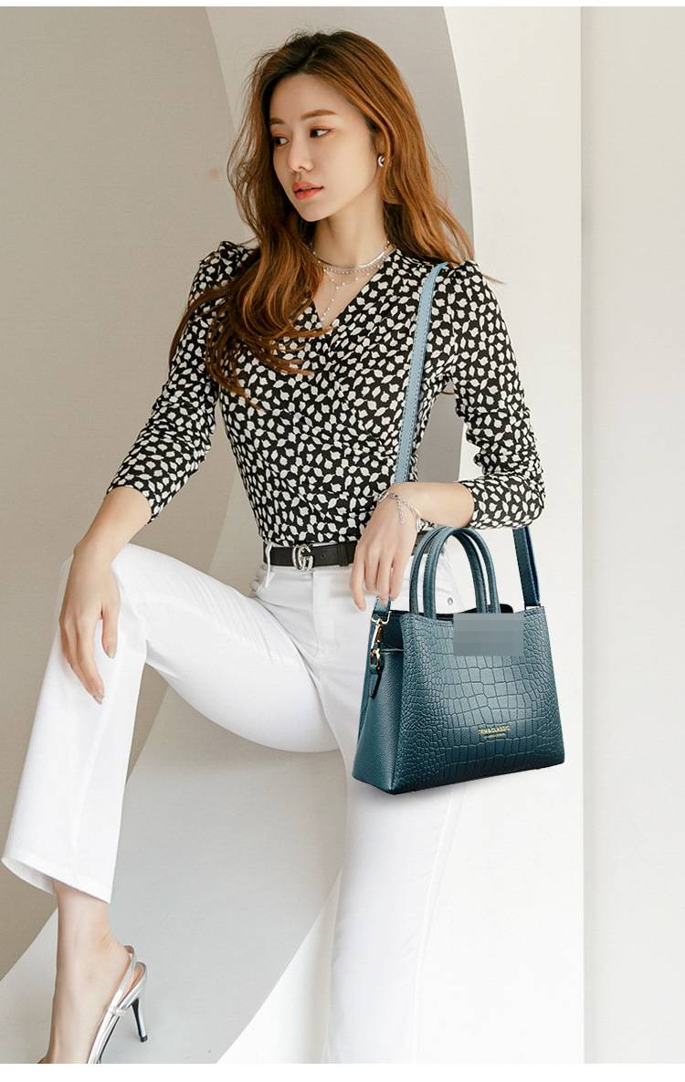 Women S New Style Handheld Simple And Elegant Texture Single Shoulder Diagonal Bag_voghion.com