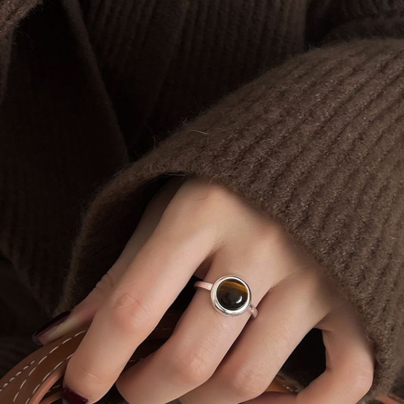 Bague ouverte à l'index pour femme, ornée d'une pierre œil de tigre, style géométrique large et irrégulier, collection 2025. Un style transfrontalier et audacieux._voghion.com