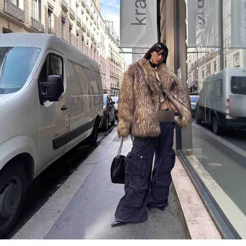 Kunstfellmantel mit Oversized-Kragen - Trendy Streetwear-Jacke für Damen, Wintermode-Oberbekleidung, Umweltfreundliches Material, XS-XXL_voghion.com
