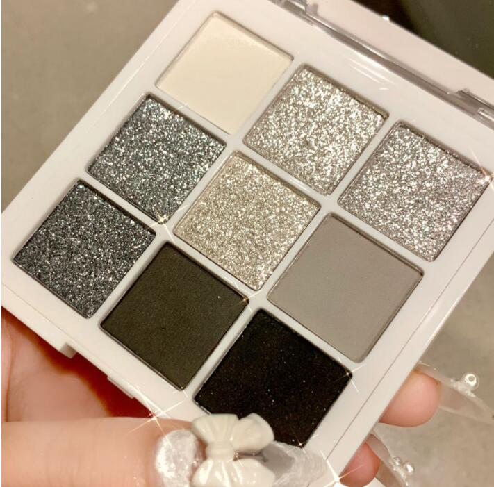 Smoky 2 generatie 9 kleuren punk oogschaduwkralen Mat cementgrijs donker hoog koud make-up stereo make-upbakje_voghion.com
