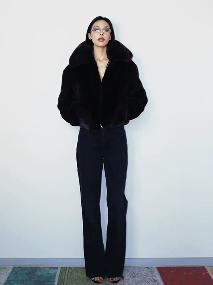 Cappotto invernale in pelliccia sintetica da donna – Collo spesso e morbido, vestibilità oversize, giacca corta ed elegante – Comodo e alla moda (nero)_voghion.com
