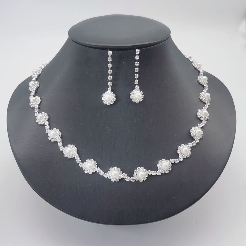 AQUA LUXE - Pearl & Diamond Bridal Jewelry Set (3-Piece Claw Chain Set, Water-Inspired Elegance, Hot Seller)_voghion.com