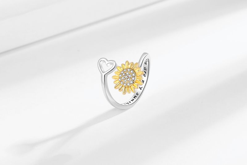 Rotatable Ring Women's Niche Design Fashion Personalized Rotating Ring_voghion.com