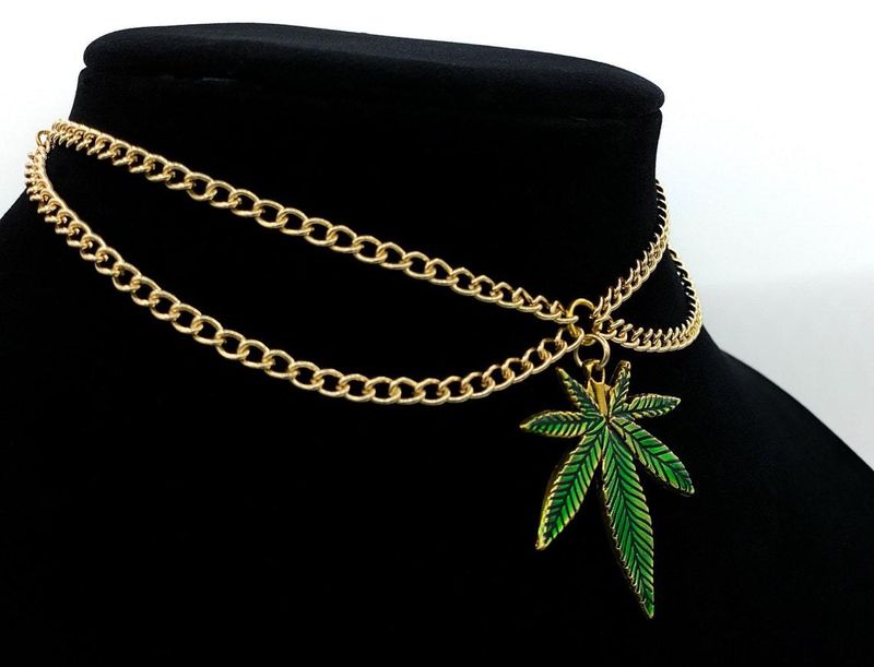 Bijoux et accessoires Pendentif feuille Élégant et mignon Double chaîne dorée_voghion.com