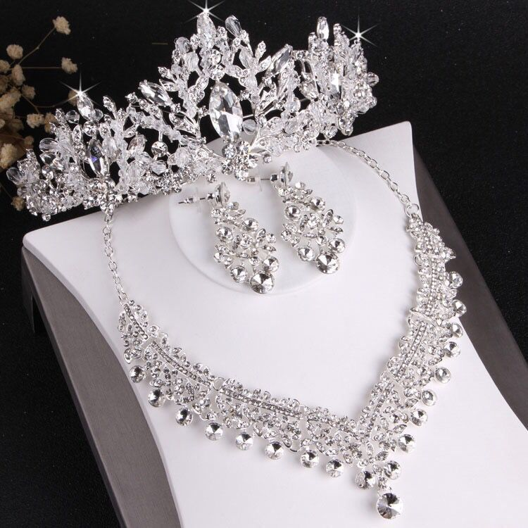 Conjunto de tres piezas de corona de joyería nupcial de gama alta europea y americana, collar de tiara de Boda de Princesa atmosférico con cuentas a mano_voghion.com