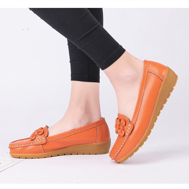 New Nurse Shoes Casual Flat Women's Shoes Bean Shoes Beef Tendon Sole Hollowed Out Single Shoes Women_voghion.com