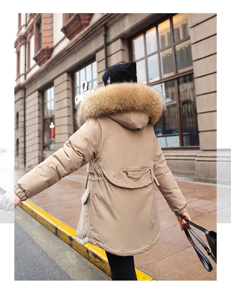 Wintertaugliche Steppjacke für Damen mit Kunstpelzbesatz – gemütlicher, taillenbetonter Parka in sanften Pastelltönen und klassischen Farben_voghion.com