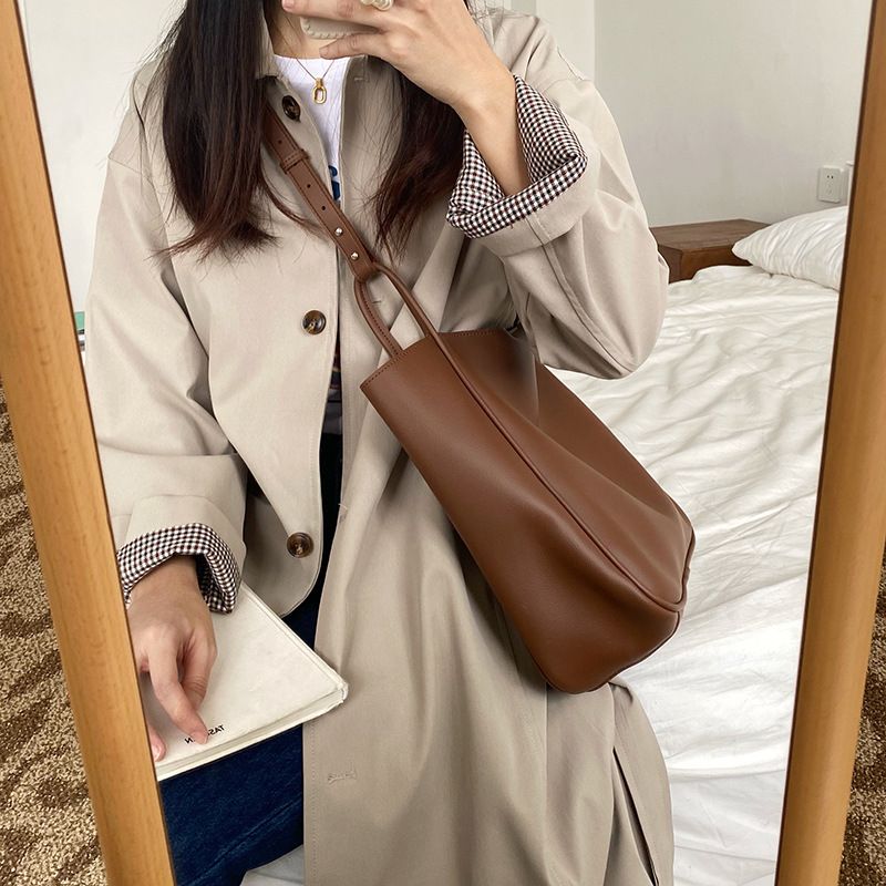 Borsa vintage di grande capacità da donna 2023 nuova borsa alla moda alla moda abbinata, borsa a tracolla singola, borsa da ascella_voghion.com