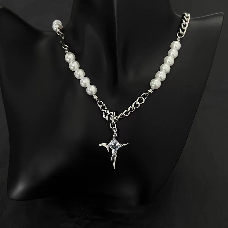 Collana con croce a stella e perle da uomo, hip-hop alla moda, di alta qualità, cool e versatile, design di nicchia, catena per clavicola da donna_voghion.com