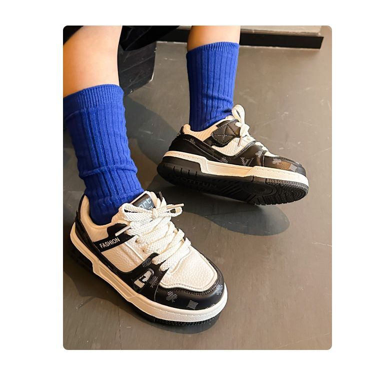 Chaussures simples en cuir pour bébé et enfant, tendance et polyvalente, pour l'automne 2024_voghion.com