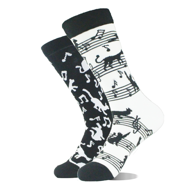 Nieuwe trendy creatieve AB asymmetrische katoenen modieuze en gepersonaliseerde jacquard paarsokken_voghion.com
