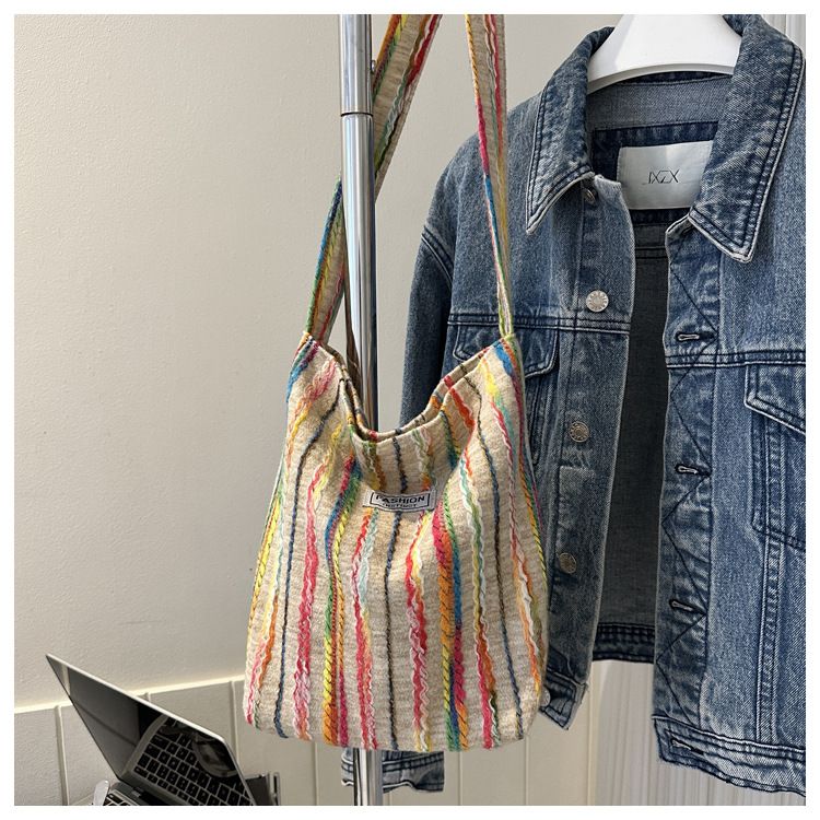 Large Capacity Stripe Handbag 2024 Summer Commuter Fashion Casual Western Style One Shoulder Underarm Tote Bag_voghion.com
