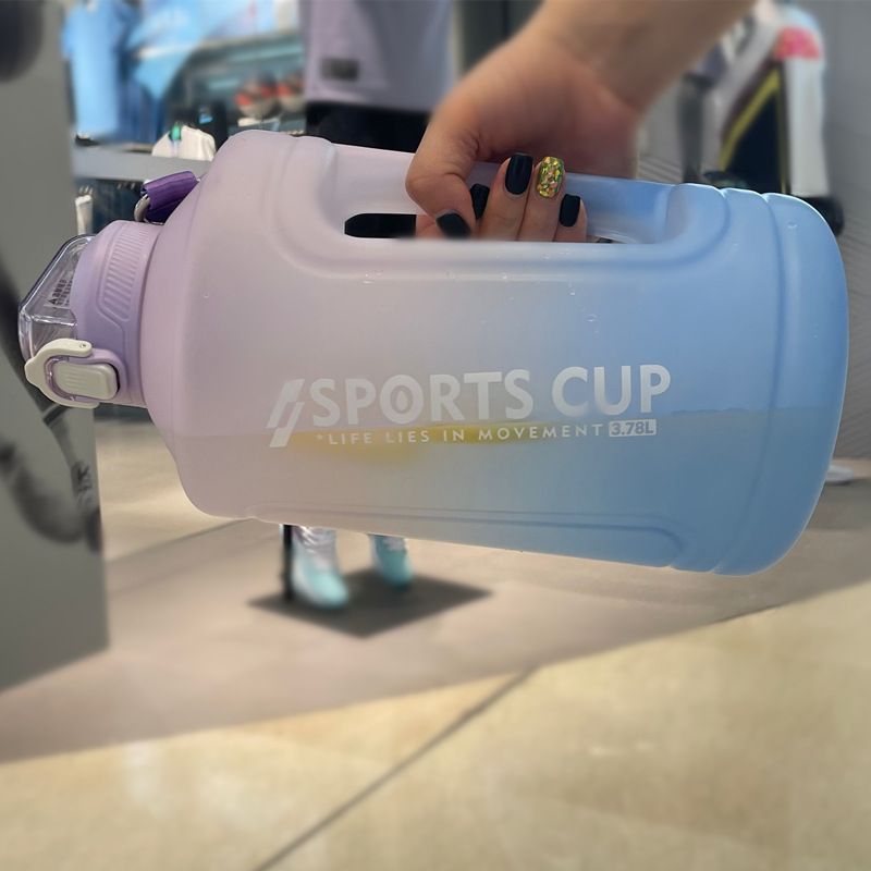 Plastic beker waterbeker student hoge uitstraling draagbare buitensporten grote waterbeker grote capaciteit ton vat fitness waterkoker_voghion.com