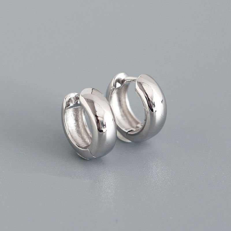 YHE0278 S Pure Sier Creolen mit Ohrklemme – INS minimalistisches, glattes, rundes Design | Schwere Handwerkstextur, vielseitig einsetzbar_voghion.com