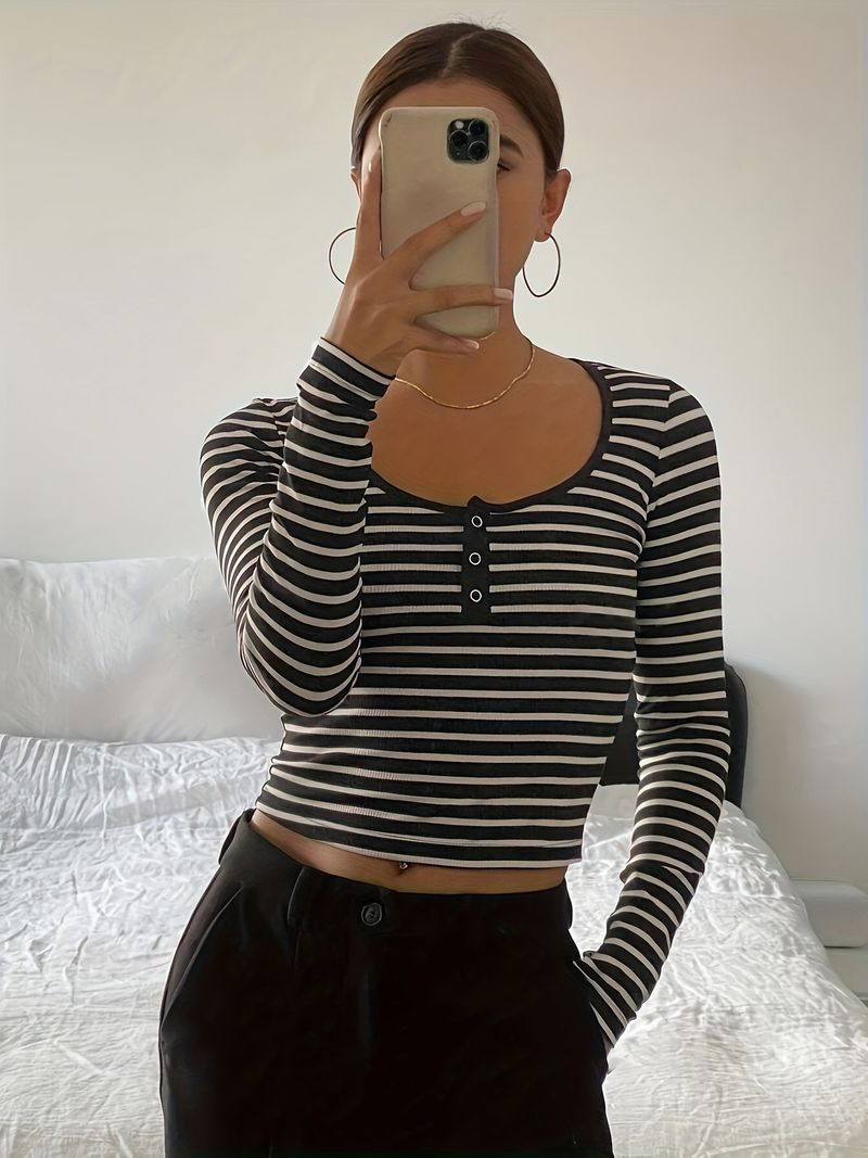 T-shirt da donna a righe bianche e nere con scollo rotondo - Top basic casual dalla vestibilità ampia per l'uso quotidiano_voghion.com