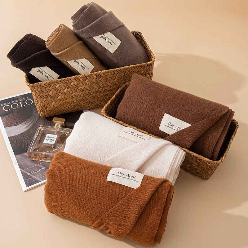 Yan Meiren, châle écharpe Rad, automne 2024 et nouveau produit, écharpe polyvalente de couleur unie, sensation haut de gamme pour femmes, hiver_voghion.com