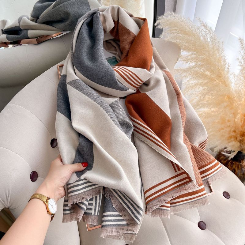 High-end Shawl Scarf For Women, Air-Conditioner Shawl, Outer Cape, Cloak, Thickened And Warm Neck Warmer For Women_voghion.com