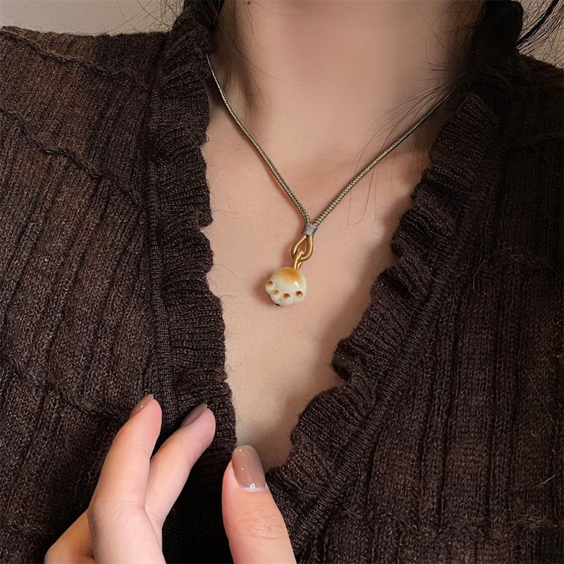 Neue Perlen-Schmetterlingskette im chinesischen Stil mit einer neuen Nischenpulloverkette im High-End-Design, Schlüsselbeinkette für den Sommer für Damen_voghion.com