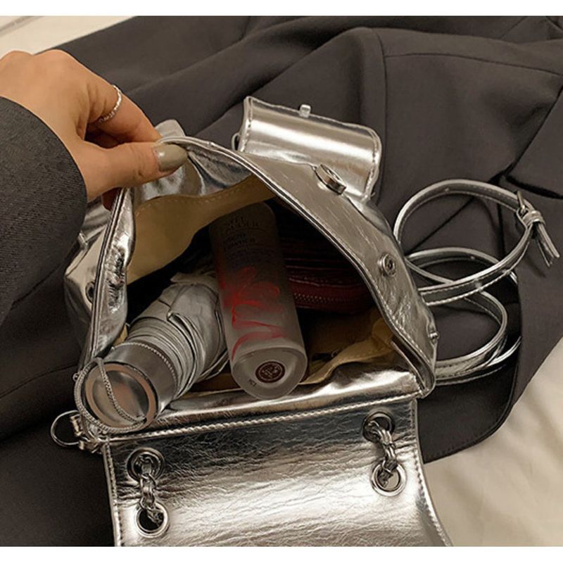 2025 Fall/Winter New Women's Silver Heart-Shaped Backpack Multifunctional Chain Bucket Bag_voghion.com